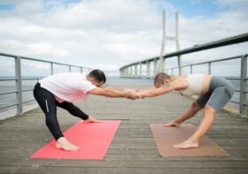 Die besten Yoga-Posen für Zwei